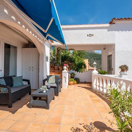 Vista Bed & Breakfast *